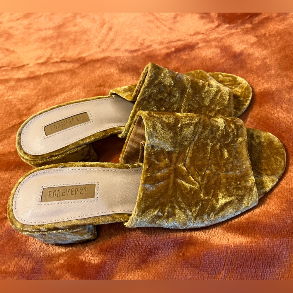 Velvet mules